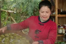 清明粑吃的不仅是春天的味道，更是对亲人的思念 #田野里的清明 #尝一口春天的味道 #乡野春日地图 #新农人计划2025 #农村美食