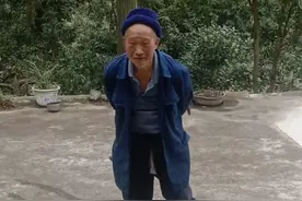 贵阳市寻人：八旬老人走失，戴黑色帽子，穿蓝黑色中山服图片