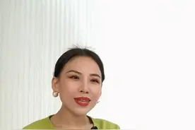 少年型女生30岁以后，怎么穿的生活又不失高级。海清就是最好的例子。#海清 #明星穿搭 #穿衣搭配 #freya线上诊断 #女人30 视频封面