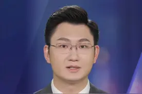 老人病重取钱被要求“亲自到场”后去世？5月15日，中国农业银行株洲分行回复记者称，该行高度重视，已第一时间成立专项工作组，全力配合公安机关开展调查。@主持人杨淇视频封面