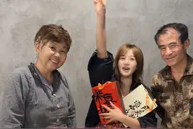 花570买了仨榴莲，做了 60块月饼，咋样？#我的乡村生活 #陪伴父母 #日常vlog #榴莲月饼