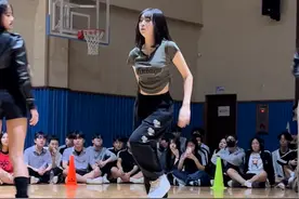 韩国高中生跳<Armageddon(aespa)>视频封面