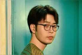 “隐藏富豪”杜海涛：限量版球鞋数不胜数，珍贵到把鞋放冰箱里#杜海涛 #沈梦辰