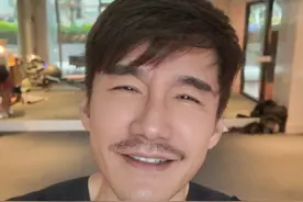 一个模特在54岁的时候，可不能自己砸饭碗！保护好自己的事业资本#追寻本源之美 #胡兵全球go