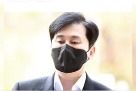 #前YG社长杨贤硕有期徒刑3年 因涉嫌报复威胁的罪名，被要求判处有期徒刑3年 。不愧是你yg，好抓马呀！