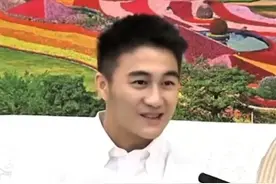 星竞威武集团董事长何猷君来南宁了！和电竞产业发展有关！（综合|南宁新闻 南国早报 剪辑|谢羲薇）#当代资讯 #何猷君 #广西南宁 #电竞产业视频封面