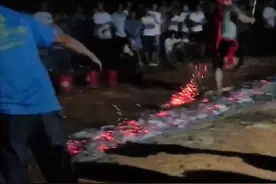 #科普 赤脚走火炭坑为啥不烫？@抖音博士团