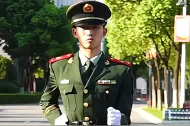 跑步行进与立定的动作要领，你学会了吗？#军训