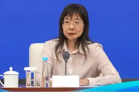 每年安排30亿元支持！推进企业“智改数转”四川还做了这些 #四川 #智改数转 #权威解读视频封面