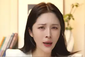 错转母亲手术费，对方竟直接拉黑了？ #银行 #转账转错人 #小月说 #抖音热评视频封面