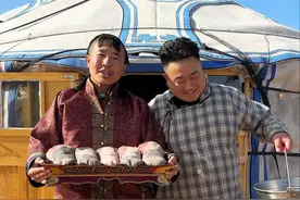 牛舌可是牛身上的活肉啊 这可是草原上的一道美味 #内蒙古美好推荐官#草原美食   #牛舌 #牧区生活