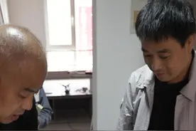 你猜木工、瓦工、水电工……谁更挣钱？#职业 #360行 #木工 @DOU+小助手 视频封面