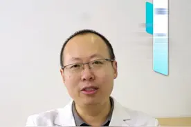 延缓骨质流失,2个不起眼的小动作来助力#骨质疏松 #骨科 #骨密度 #健康科普视频封面