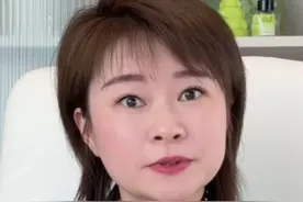 面对假冒伪劣产品，消费者如何识别并规避“翻新产品”的风险？‌如何有效维权？记住律师教的这三招！#法律常识 #法律咨询 #辽宁卫视金牌律师团 #央视315曝光视频封面