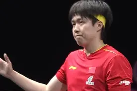 王楚钦4比0莫雷加德，决赛对阵张本智和。#王楚钦4比0莫雷加德  #王楚钦强势晋级决赛  #王楚钦  #WTT横滨冠军赛 @新华网体育