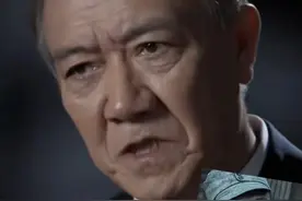 【#李幼斌回应李云龙被做成表情包  ：说明这个人物深入人心】电视剧《亮剑》中李云龙的扮演者李幼斌表示，自己看到了网上很多李云龙的表情包，说明这个人物深入人心，“他的语言成了经典的语言了”。（中国军号）