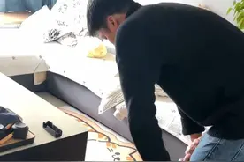 妻子怀孕后丈夫出现孕吐？医生：正常的生理反应！有研究发现 妻子怀孕后丈夫体内的雌激素和孕激素水平也会上升（齐鲁晚报）