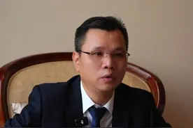 揭阳市人大代表邱贤彬：织密基层医疗网 筑牢百姓"医"靠视频封面