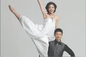 没想到我和老婆2个壮硕的运动员，生了3个先天体弱的娃，你说我们家还能再备战奥运嘛#全民热身备战奥运 #抖in优质伙伴计划视频封面