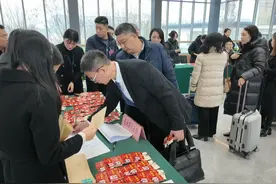 我们的两会|“两会”进行时 市人大代表今日报到 #广安 #两会视频封面