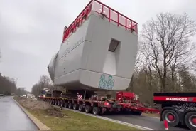 重量超过700吨，长度超过100米的车队是如何运输的 #大件运输