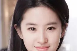 刘亦菲说自己“全家最丑”自称屌丝？看看她们这个家族的平均颜值，大家觉得谁最美？#女星 #刘亦菲 #女神 