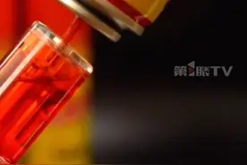 吸一口毁一生！这种东西碰不得！18岁小伙为合群吸食火机气体致爆炸，全身90%烧伤，留下永久性瘢痕……医生：这种爆炸烧伤面积都在50%以上，死亡率很高。