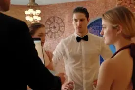 中国短剧平台在北美迅速扩张，好莱坞从业者加入 演员日薪1000美金，霸榜全球短剧应用收入前两名@峰仔 #大象主播说