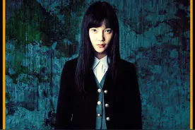 妻子只是想上个厕所，不料马桶里伸出来一只怪手 #影视解说视频封面