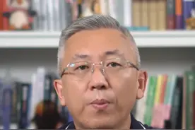 重大变革，华为有望在9月推出，国内首款eSIM三折叠手机！视频封面