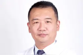 缓解飞蚊症，四个方法，早看早受益 #医学科普 #飞蚊症 #中医 #眼科医生视频封面