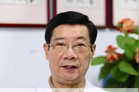 一碗雪梨水，清热生津，止咳化痰#雪梨 #梨汤 #中医养生 #硬核健康科普行动@抖音短视频视频封面