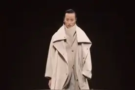 【巴黎时装周】Hermès 2025年秋冬女装 #时装秀 #潮流穿搭视频封面