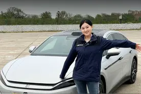 比亚迪汉L哪个配置最值得购买？#比亚迪汉L #比亚迪汉lev #比亚迪汉ldm #懂车帝抢先试驾 #宝藏女司机