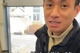 老奔驰排气管锈断，用不锈钢管照样使用。#汽车人共创计划 #老车修复 #汽车维修