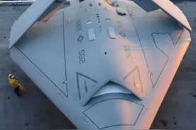 唯一能自主起降航母的X-B47无人机，由于性能过于超前被取消#军事科普 #无人机视频封面