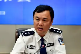 官方首次披露，海南省监狱管理局原局长杨儒文已被查 #被查 #反腐倡廉 #首次视频封面