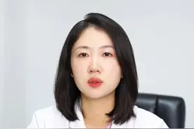 身上长火疖子，又红又肿，疼得受不了！医生教你正确处理 #火疖子 #医学科普 #皮肤  #硬核健康科普行动  #火疖子真疼视频封面