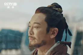 【千树万树梨花开的含金量有多高】 #李白杜甫之后仅岑参一人而已  提到岑参，我们都能想到其名句——“忽如一夜春风来，千树万树梨花开”。他两度出塞，将大家所没见过的奇异景色写入了诗里，他是真正用双脚丈量边疆大地的诗人，也难怪陆游用“尝以为太白，子美之后，一人而已”来评价岑参。岑参的哪句诗让你印象最深刻？#宗师列传大唐诗人传视频封面