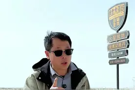 青海无人区你敢走吗？火星一号公路有多壮观。 #青海 #青甘大环线 #雅丹地貌 #旅游攻略#旅行推荐官