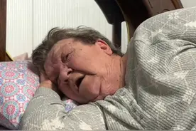 雪豹闭嘴！#国外视频分享 #老外真会玩 #愤怒的奶奶