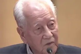 “我们创造了世界潜航时间最长的纪录！”重温这段黄旭华7年前的演讲，依旧振聋发聩。视频封面