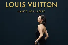 LV高级珠宝展 生活的点滴美好都值得被记录#LV #lv高级珠宝展 #今日穿搭look #ootd穿搭视频封面