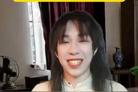 站长：让你嫂夫人给你卧俩鸡蛋~ #一人分饰多角 #内容过于真实 #潜伏 #翠萍