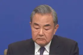 王毅：临近边界的缅北地区电诈园区已全部清除 #2025两会观察