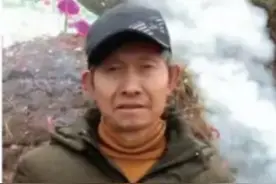 毕节急寻：六旬老人失联，穿白色花短袖、灰白色牛仔裤图片