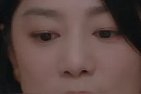 私藏：饶静怀孕三月带球跑，赵方刚机场紧急求婚：我继承家业养你