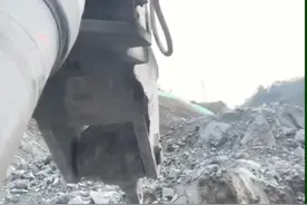 火石冷知识，打火石的工作原理！#打火石 #燧石 #科普 #涨知识 #火镰视频封面