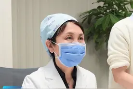 小伙子近视800多度，角膜偏薄，建议半飞+交联！ #硬核健康科普行动  #2025健康许愿池视频封面