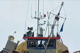 这艘船船底都裂开了，为何却不会沉没？！ #涨知识 #内容启发搜索